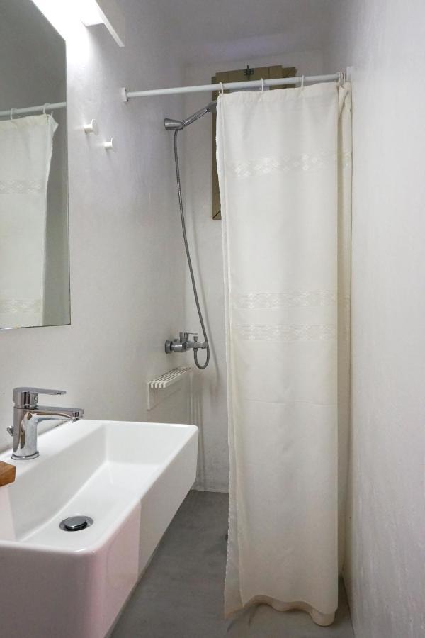 Ghermaniko Guesthouse ダモウチャリ エクステリア 写真